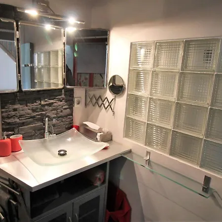 Wooden House In Quirin With Nordic Bath *